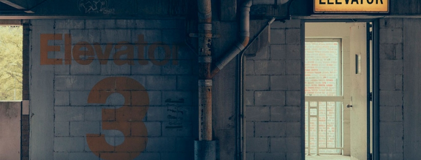 como funciona un ascensor