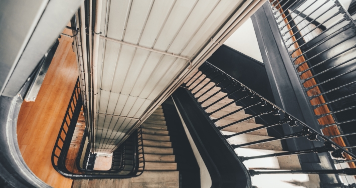 Escalera de edificio