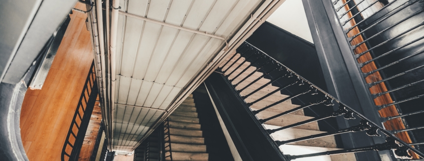 Escalera de edificio
